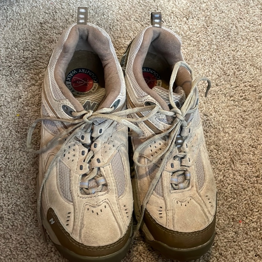 New Balance 643’s - Abzorb tan AL-2 Country Walk sneakers